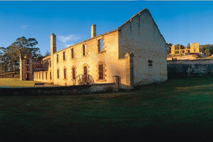 Tasman Peninsula Wilderness Cruise and Port Arthur Day Tour from Hobart photo 3