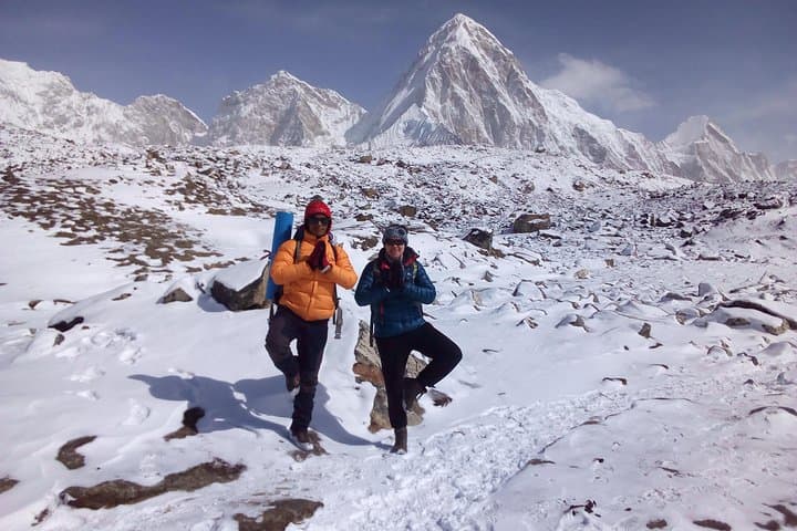 Everest Base Camp Yoga Trek: 15-Day Guided Himalayan Trek & Daily Yoga photo 2