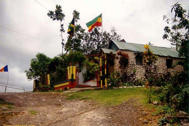 Nine Mile Private Tour: Bob Marley Birthplace & Resting Place from Ocho Rios
