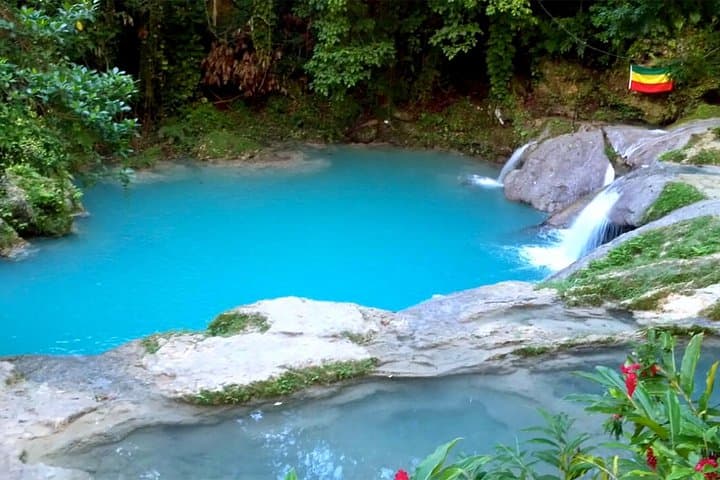Ocho Rios Blue Hole Secret Falls: Private Tour to Jungle Pools & Local Shopping