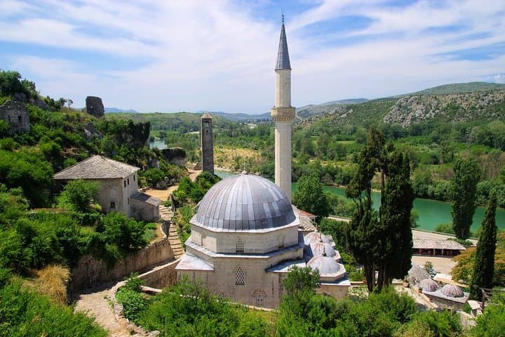Private Day Trip from Dubrovnik to Mostar & Medjugorje (with Počitelj)