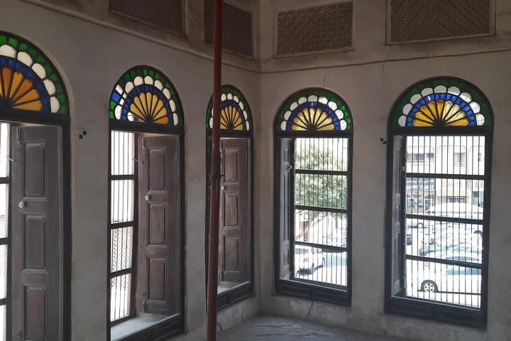 Shared Cultural Transit in Manama: Group Tour to Bahrain Fort, Mosque & Souk from $80