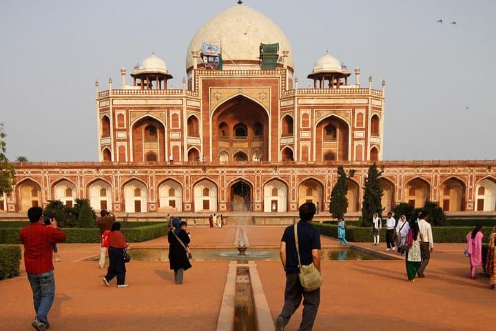 Mughal Heritage Tour: Lodhi Garden, Humayun Tomb & Akshardham Temple in ...