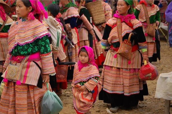 Private 2-Day Sapa Trekking & Coc Ly Market Tour from Hanoi