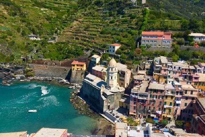 Cinque Terre Small-Group Tour from Viareggio — Vernazza, Manarola & Monterosso photo 1