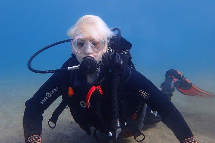 Discover Scuba Diving at Playa Chica, Lanzarote photo 6