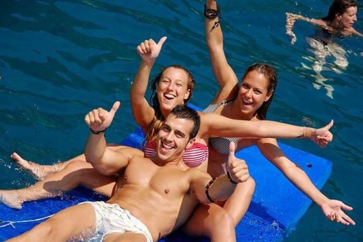 Barcelona Catamaran Party Cruise: 3-Hour Swim, Sun & Drinks