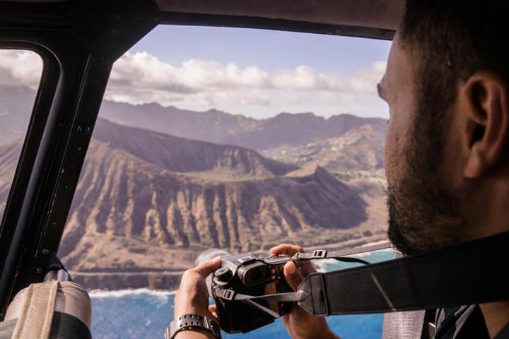 Private Oahu Helicopter Tour — Doors-Off All-Window Seats Over Waikiki, Diamond Head & North Shore photo 2