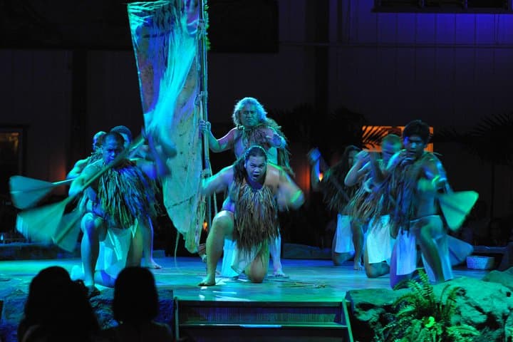 Luau Kalamaku: Kauai’s Theatrical Luau with Imu Feast and Fire Dance