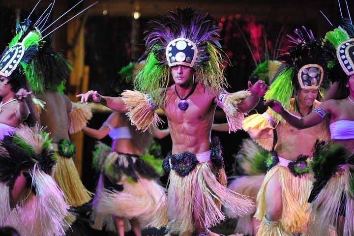 Luau Kalamaku at Kilohana: Manor House Dinner and Fire Dance on Kauai photo 1