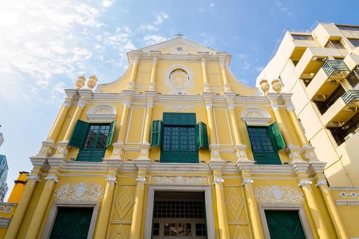 Macau Day Tour from Hong Kong: UNESCO Landmarks, Ferry Crossing & Cotai Strip Option photo 1