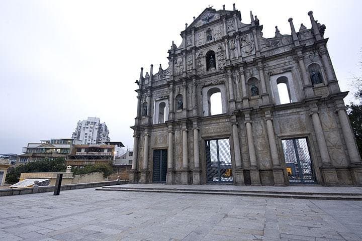 Macau Day Trip from Hong Kong: UNESCO Streets, Macau Tower & Ferry Crossing