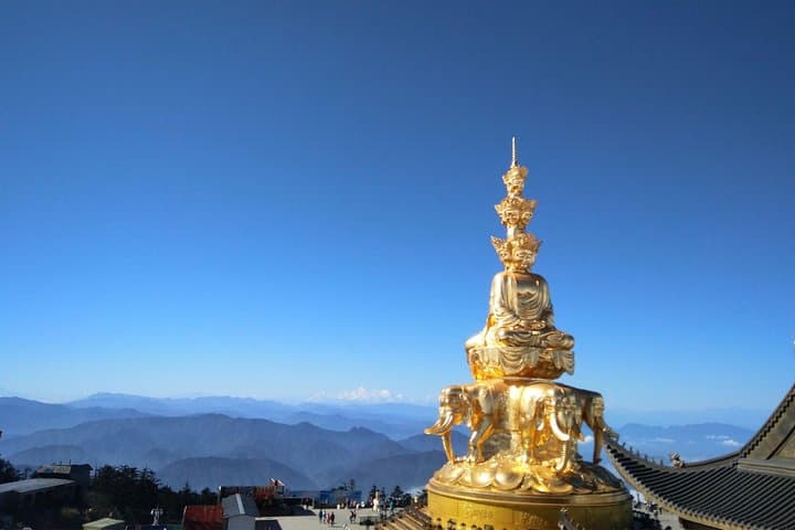 2-Day Chengdu Panda Base, Leshan Giant Buddha & Mount Emei Tour photo 2