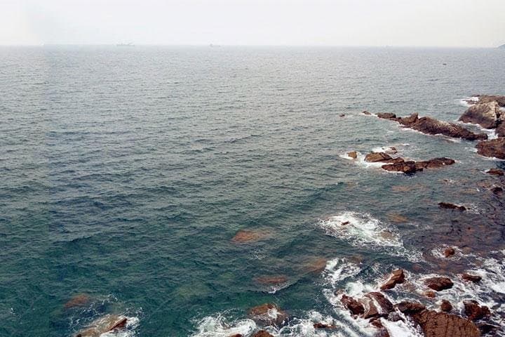 Yangmeikeng Seashore Hiking: Coastal Ridge Walks & Beach Trails on Dapeng Peninsula photo 2