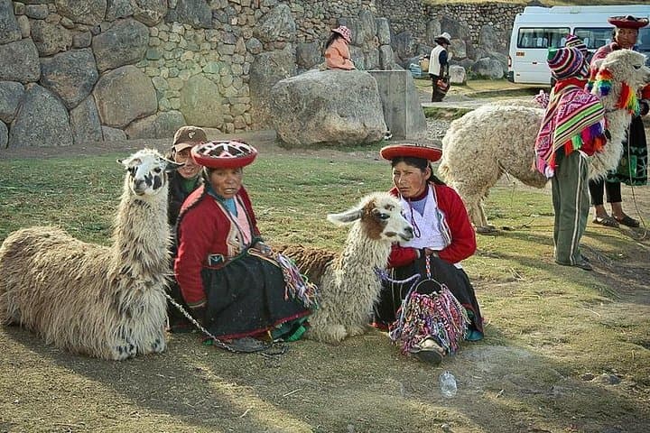 6-Day Best of Peru: Cusco, Machu Picchu & Lake Titicaca — Complete Small-Group Tour photo 3
