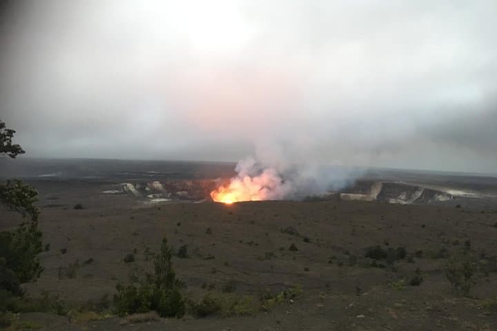 Volcanoes National Park Adventure from Kona - Kilauea & Hilo Highlights