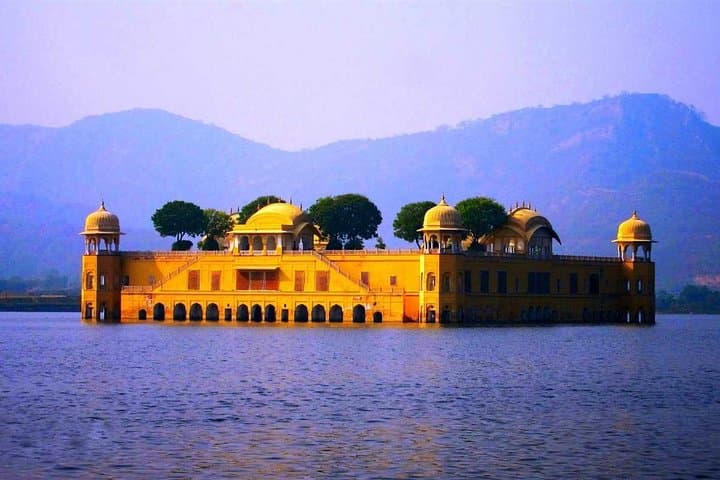 Same-Day Jaipur by Express Train: Amber Fort, Hawa Mahal & City Palace photo 3