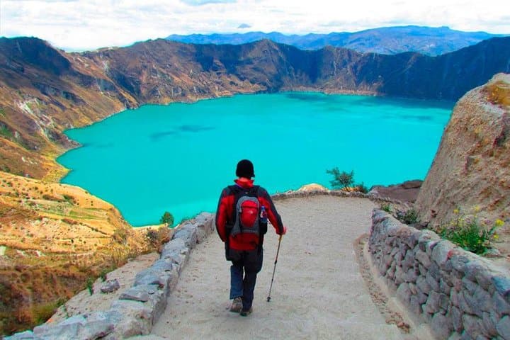 2-Day Cotopaxi Volcano and Quilotoa Lagoon Adventure from Quito