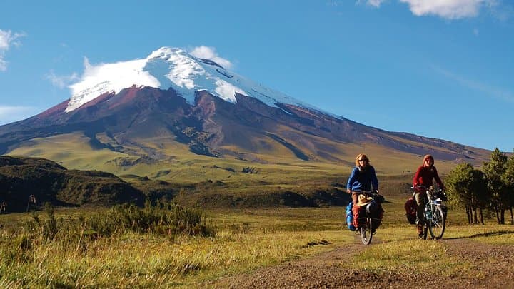 2-Day Cotopaxi Volcano and Quilotoa Lagoon Adventure from Quito photo 2