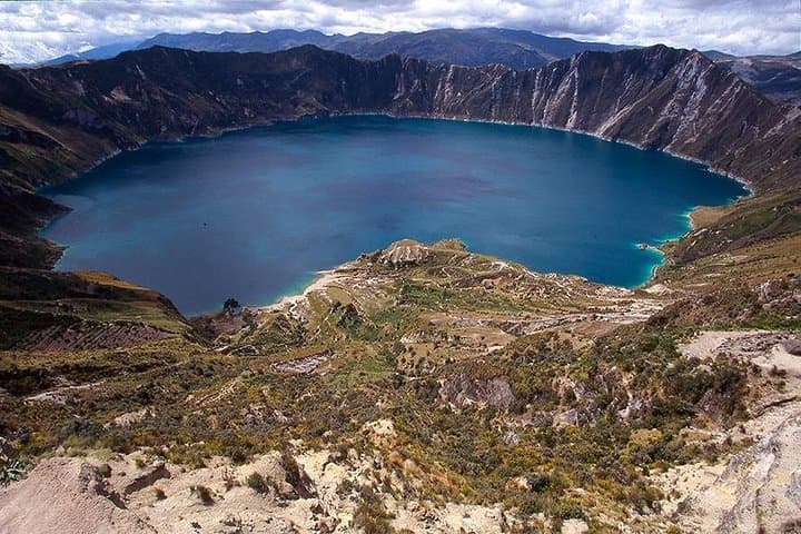 Quilotoa Crater Hike: Day Trip from Quito to the Turquoise Lagoon photo 1