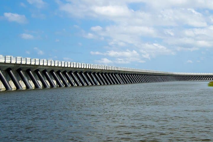 Hurricane Katrina Driving Tour: New Orleans Past, Present and Future