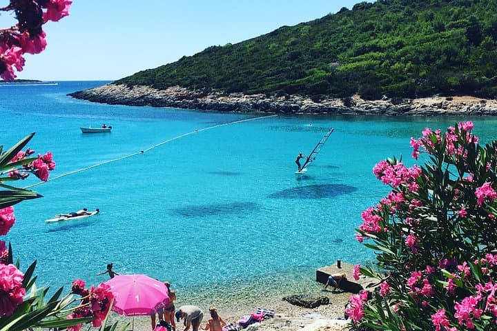 Milna Bay to Zaglav Beach Stand Up Paddle Tour — Vis Island Croatia