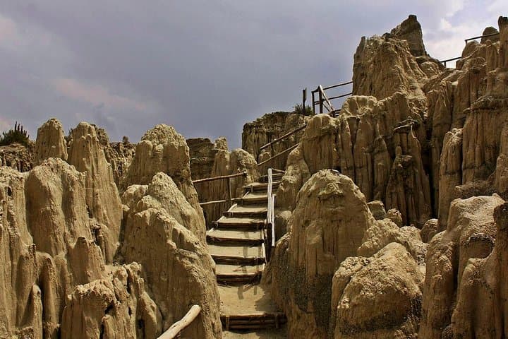 Chacaltaya to Valley of the Moon: Full-Day High-Altitude Viewpoint Tour from La Paz photo 2