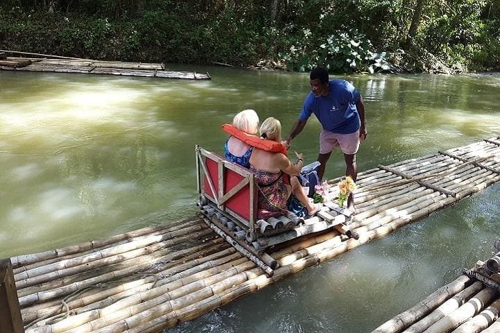 Private Round-Trip Shuttle from Montego Bay to Martha Brae Rafting Village photo 5