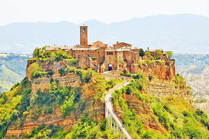 Day Trip from Rome to Civita di Bagnoregio and Orvieto: Hilltop History & Cathedral Art