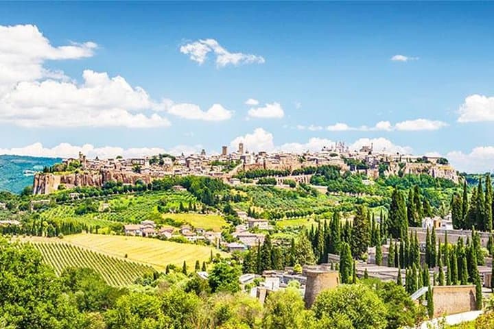 Day Trip from Rome to Civita di Bagnoregio and Orvieto: Hilltop History & Cathedral Art photo 2