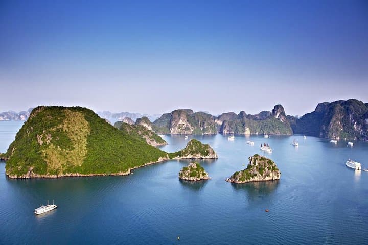 Halong Bay 1-Day Luxury Cruise to Titov Island & Surprising Cave photo 2