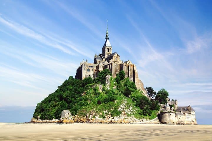 Mont Saint-Michel Private Day Trip from Caen: Abbey, Tides & Medieval Village