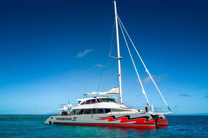 Passions of Paradise: Outer Great Barrier Reef Catamaran Day Trip from Cairns