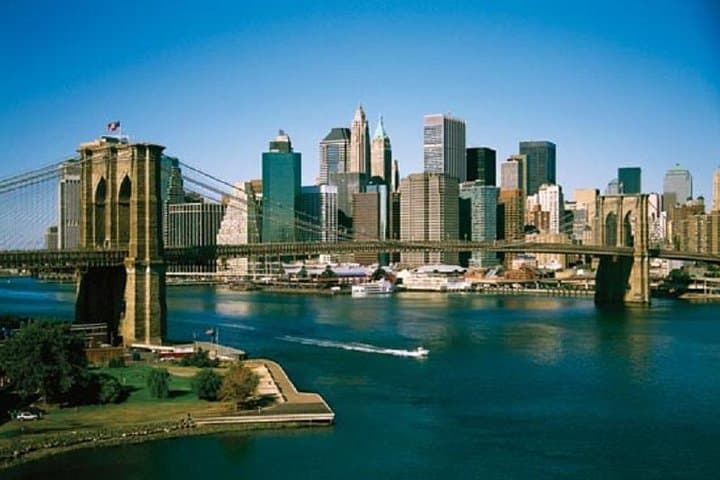 Manhattan in Style: Private NYC Highlights Tour by Chauffeured Escalade photo 2