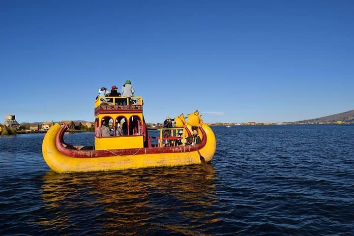 3-Hour Boat Tour to Uros Floating Islands from Puno — Lake Titicaca Culture & Views
