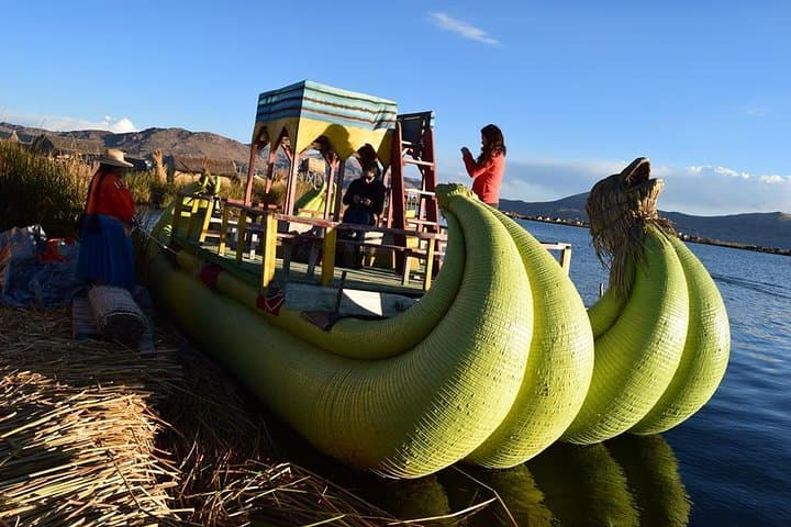 3-Hour Boat Tour to Uros Floating Islands from Puno — Lake Titicaca Culture & Views photo 2