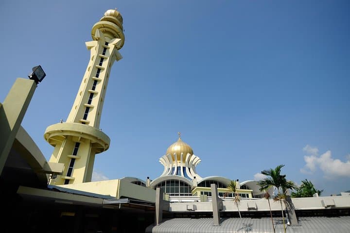 Georgetown Penang Private Tour — Trails to Racial Harmony and Temple Walks photo 2