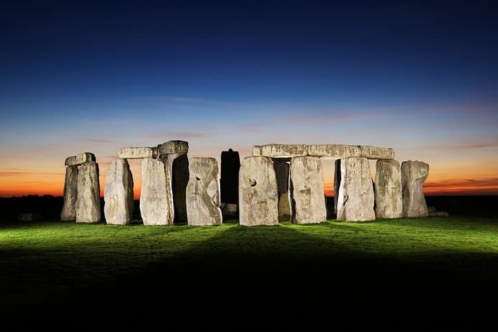 Stonehenge, Avebury & West Kennet Long Barrow: Day Trip from Salisbury
