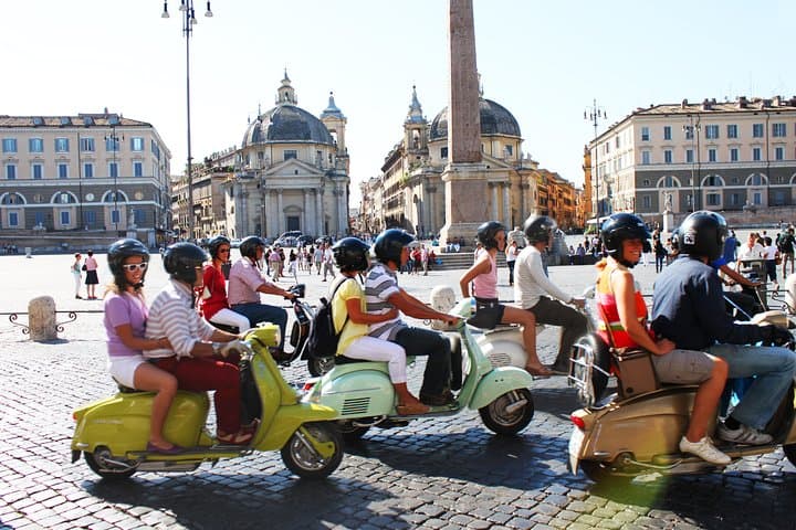 Rome Vespa Small-Group Sightseeing Tour, 3-Hour Experience photo 2