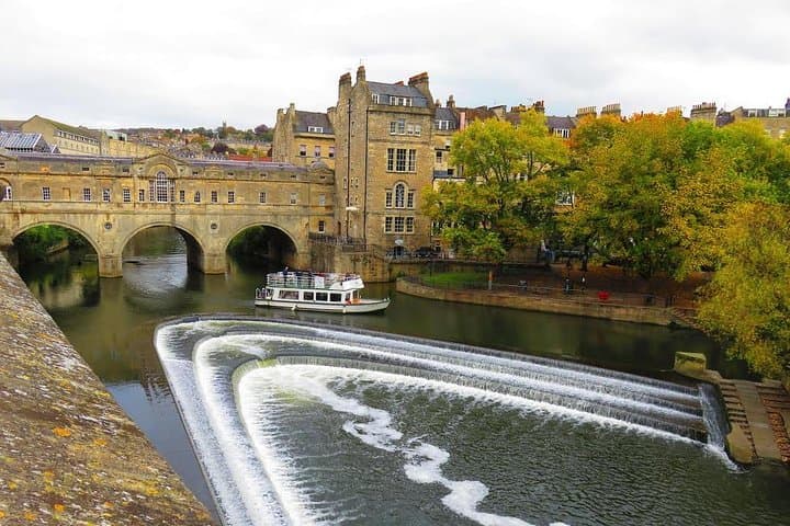 Stonehenge and Bath Day Tour from London — Explore the Stone Circle and Roman Baths photo 3