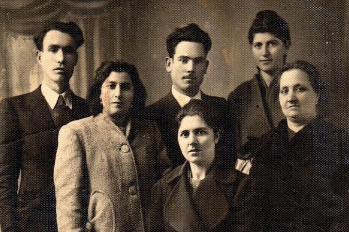 Ancestors Tour: Tracing Your Italian Roots on a Private Day Trip photo 3