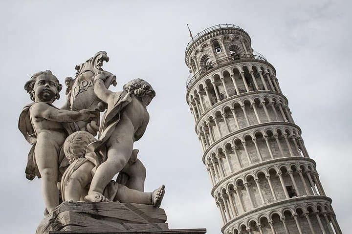 Pisa and Lucca Private Day Tour from Florence — Leaning Tower & Historic Walls