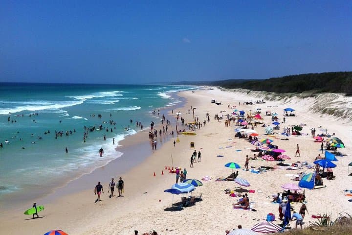 Stradbroke Island 4WD Day Trip from Brisbane: Beaches, Wildlife & Brown Lake BBQ