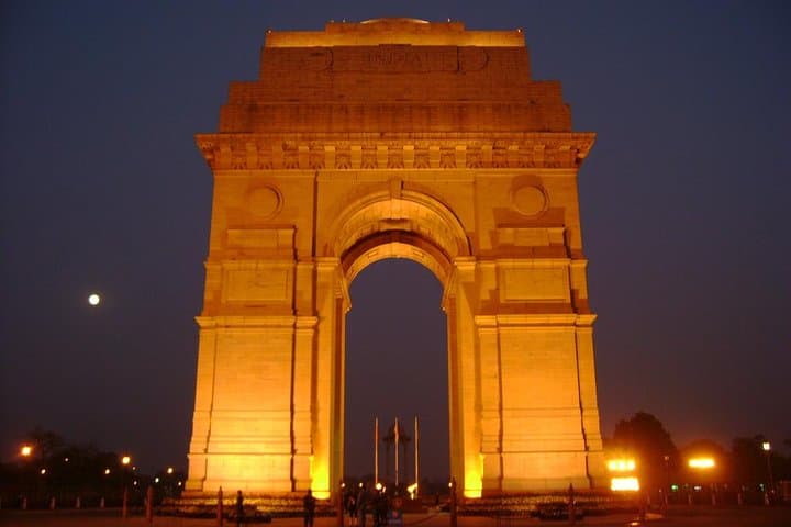 One-Day Private Delhi City Tour: Old & New Delhi Highlights (8-Hour Custom Route)