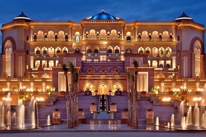 Emirates Palace Abu Dhabi Dining: Gold Cappuccino, Afternoon Tea & Vendôme Buffet