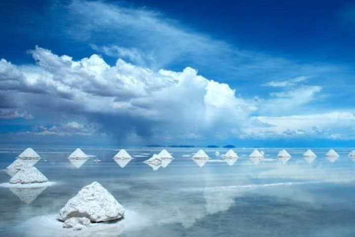 Private Uyuni Salt Flats Full-Day Circuit: Incahuasi, Train Cemetery & Sunset Toast photo 1