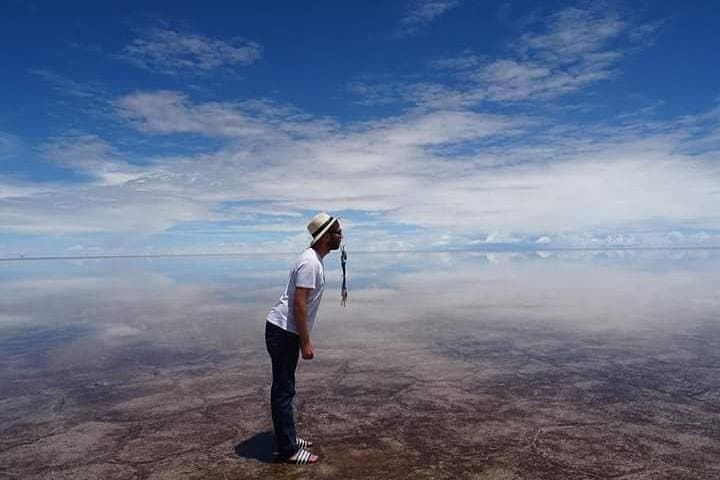 Private Uyuni Salt Flats Full-Day Circuit: Incahuasi, Train Cemetery & Sunset Toast photo 4