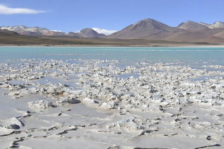 3-Day Private Tour: Uyuni Salt Flats & Colorful Lagoons photo 2