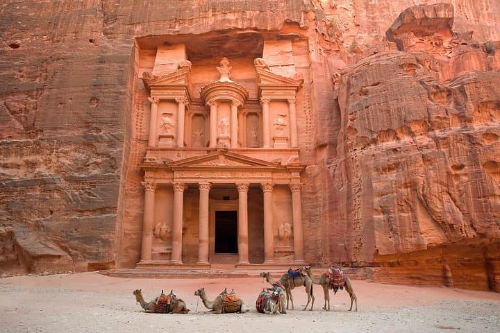 2-Day Petra & Wadi Rum Overnight: Jeep Safari from Eilat Border