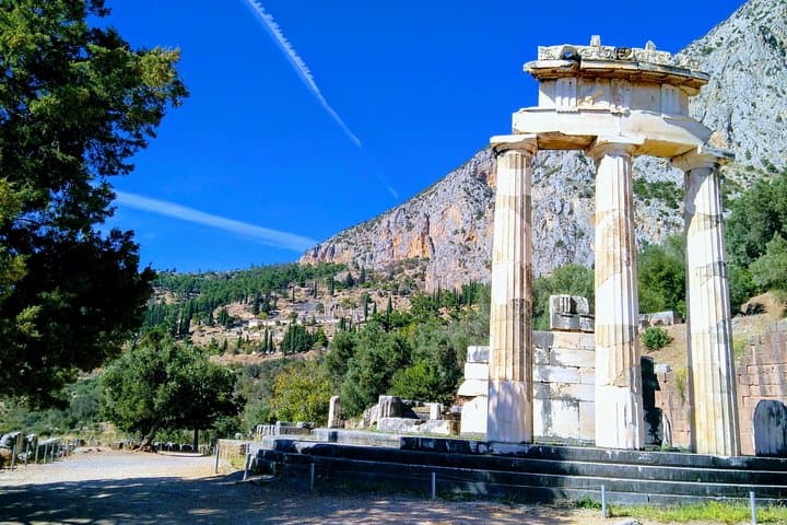 Two-Day Private Tour: Delphi & Meteora Highlights with Local Lunches photo 3